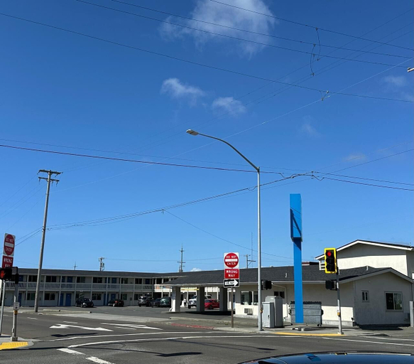 Exterior & Views 2, Beachside Inn, Del Norte