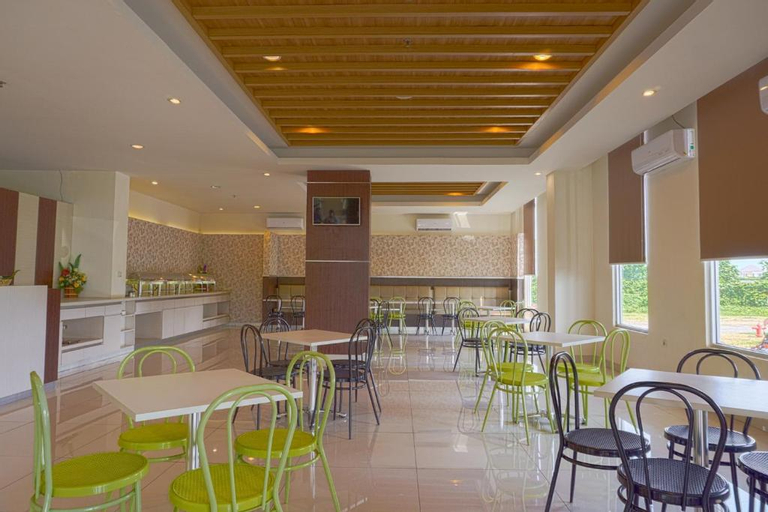 Food & Drinks, 3269 Hotel Grand Sayang Park Makassar, Makassar