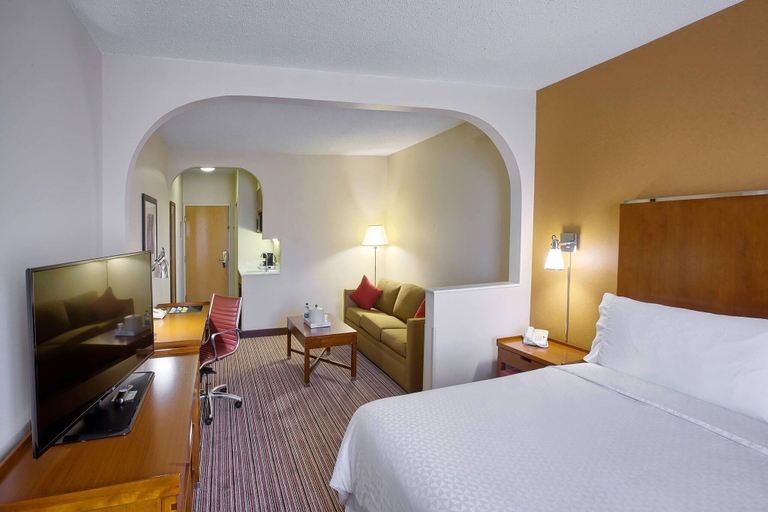 Bedroom 3, Four Points by Sheraton Charlotte - Pineville, Mecklenburg