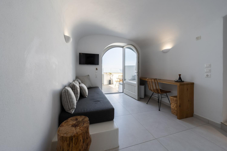 Bedroom 3, Smaro Studios, South Aegean