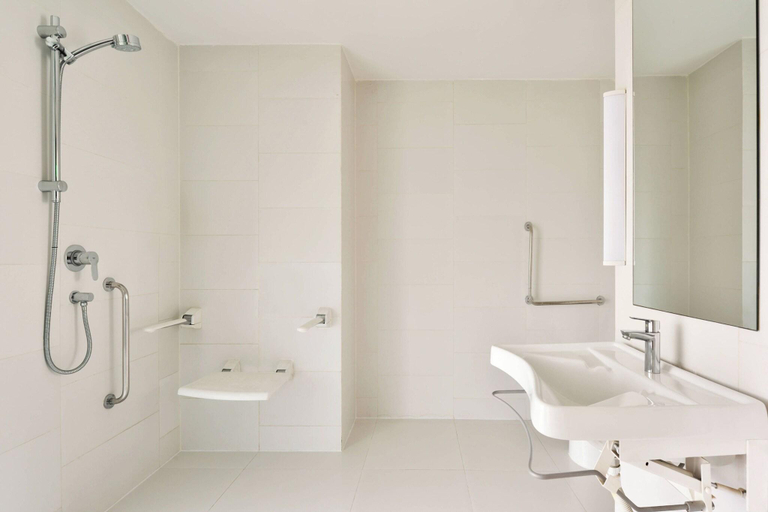 Bathroom 4, Fairfield By Marriott Ahmedabad, Ahmadabad