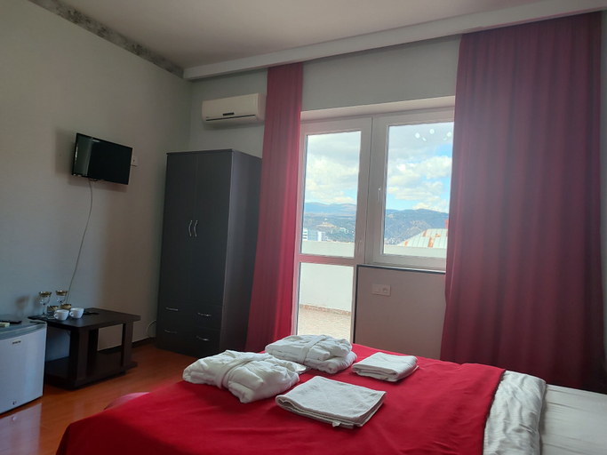 Bedroom 2, House Of Deja Vu, Tbilisi