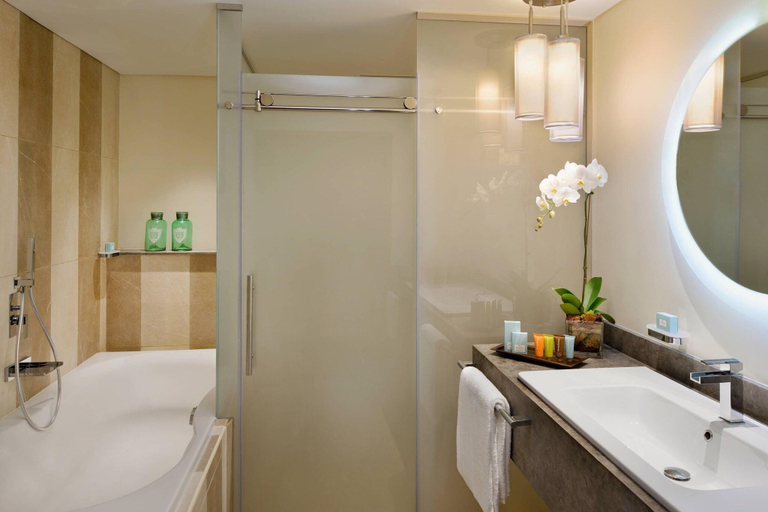 Bathroom 5, Lapita,Dubai Parks & Resorts,Autograph Collection, Dubai