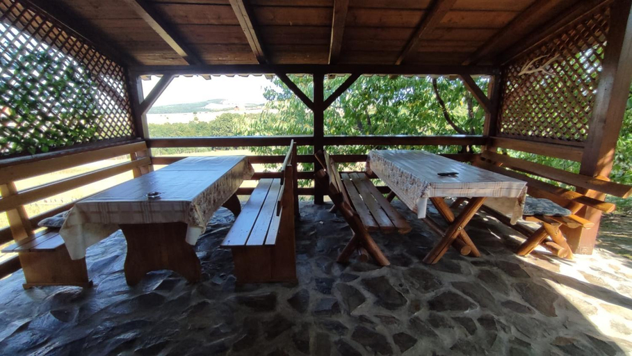 Others 3, Casa Laur, Sanmartin