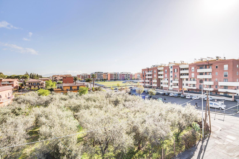 Others 5, Anagnina Apartment, Roma