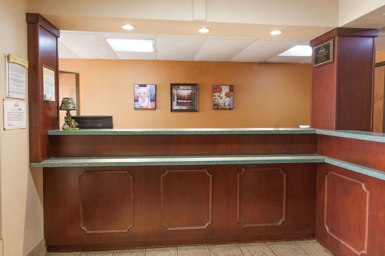 Public Area 3, Red Carpet Inn, Cecil