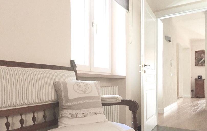Bedroom 2, Casa Del Cavaliere, La Spezia