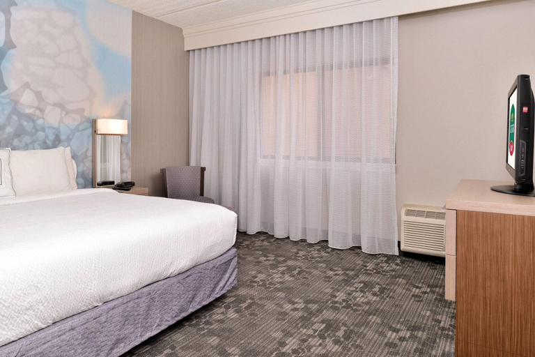 Bedroom 3, Courtyard by Marriott Dallas Northwest, Dallas
