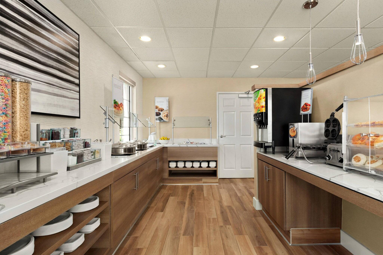 Food & Drinks 5, Residence Inn by Marriott Salinas Monterey, Monterey