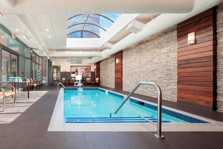 Sport & Beauty, Courtyard Boston Brookline, Boston