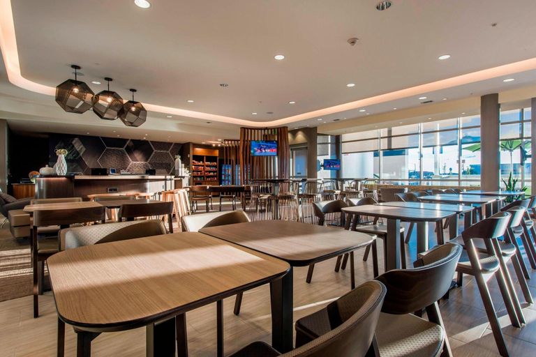 Food & Drinks 5, SpringHill Suites Gallup, McKinley