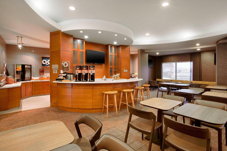 Food & Drinks 5, SpringHill Suites Hartford Airport/Windsor Locks, Hartford