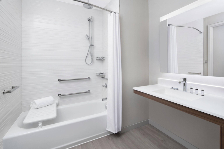 Bathroom 4, AC Hotel by Marriott Kingston, Jamaica