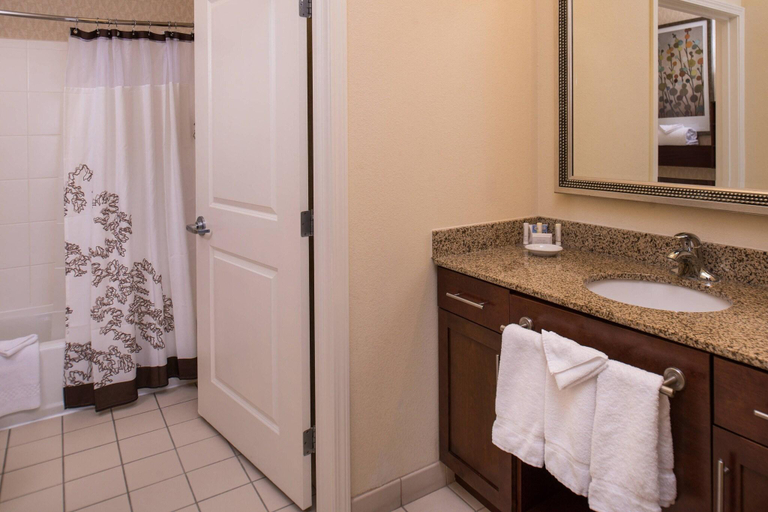 Bathroom 4, Residence Inn Albuquerque Airport, Bernalillo
