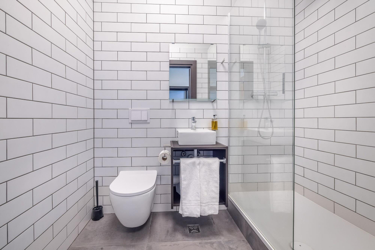 Bathroom 3, ABC Hotel by Reykjavik Keflavik Airport, Reykjanesbær