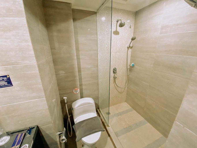 Bathroom 7