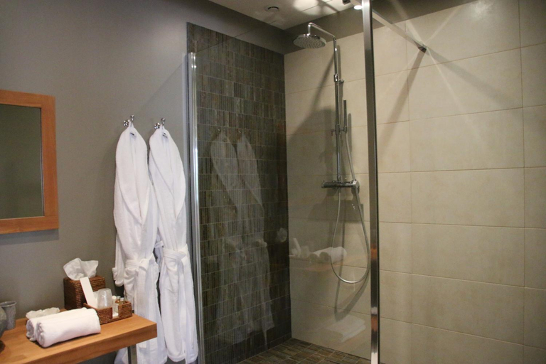 Bathroom 2, VILLA GOLFE AJACCIO pres des plages, Corse-du-Sud