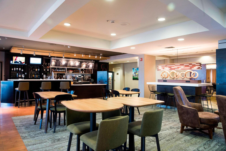 Food & Drinks 5, Courtyard Shreveport Airport, Caddo