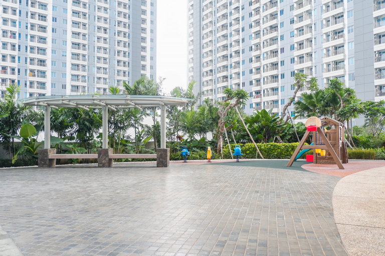 Others, 2BR with City and Pool View La Riz Supermall Mansion Apartment By Travelio, Surabaya