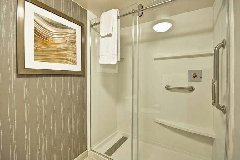 Bathroom 4, Courtyard Jacksonville Airport Northeast, Duval