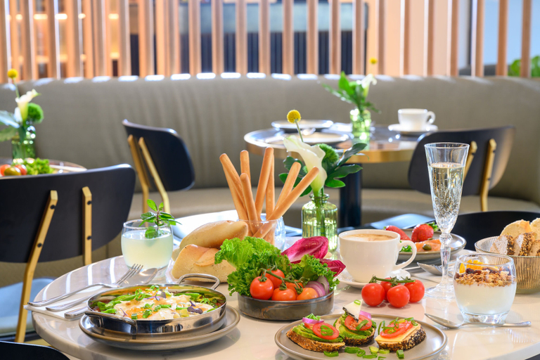 Food & Drinks 5, Jewel Beachfront Boutique Hotel