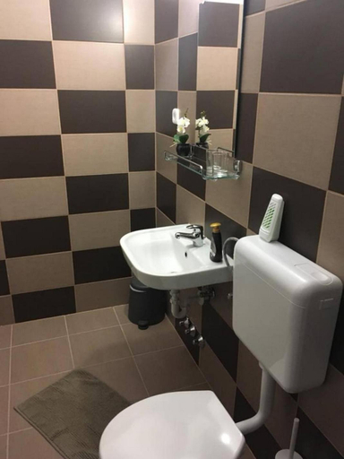 Bathroom 3, Nefelejcs Vendeghaz, Nagykáta