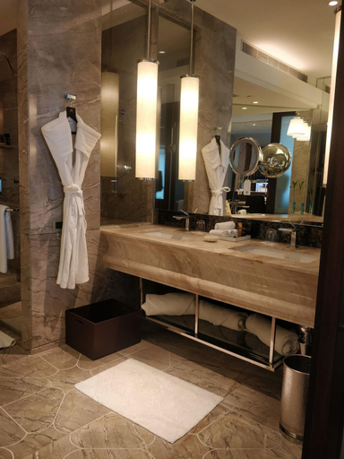 Bathroom 5, ITC Kohinoor, a Luxury Collection Hote, Hyderbad, Hyderabad