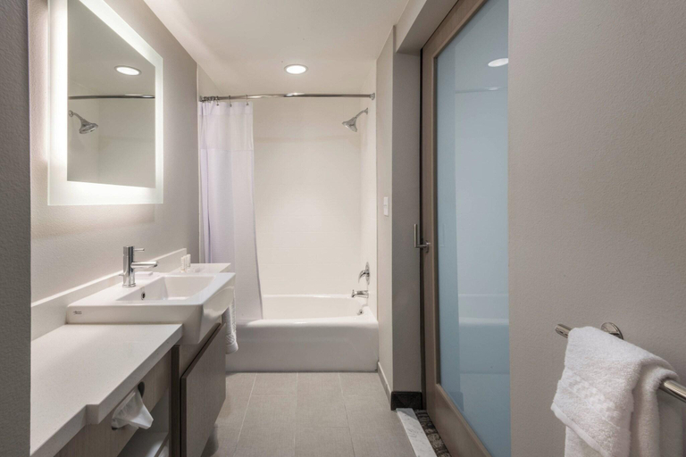 Bathroom 4, SpringHill Suites Dallas Rockwall, Rockwall