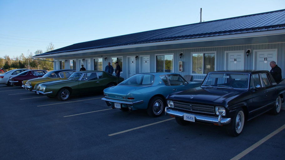 Others 4, Robyn's Motel, Peterborough