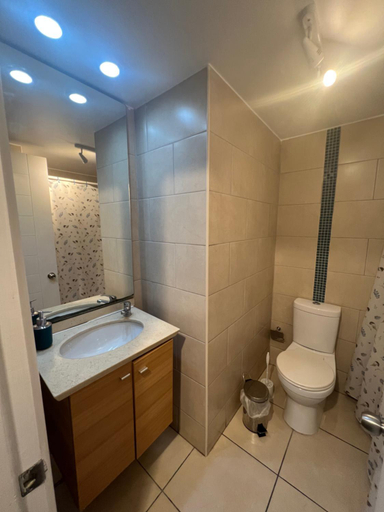 Bathroom 3, Zenteno Apartments, Santiago