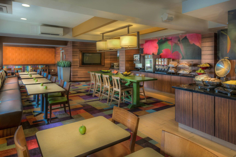 Food & Drinks 5, Fairfield Inn By Marriott Richmond Chester, Chesterfield