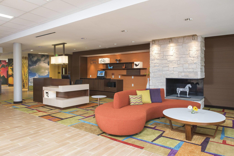 Public Area 2, Fairfield Inn & Suites Fredericksburg, Gillespie