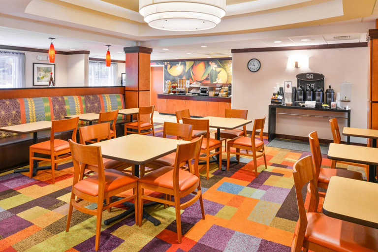 Food & Drinks 5, Fairfield Inn & Suites Asheboro, Randolph