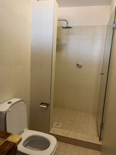 Bathroom 3, The Penthouse Waterfronts, Kisauni