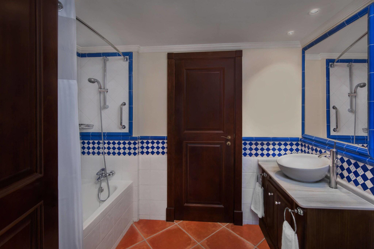 Bathroom 5, Marriott'S Playa Andaluza, Málaga