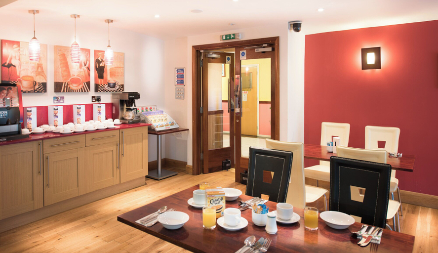 Food & Drinks, MK Hotel, Northamptonshire