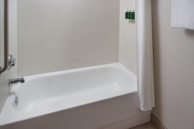 Bathroom 4, Courtyard Myrtle Beach Broadway, Horry