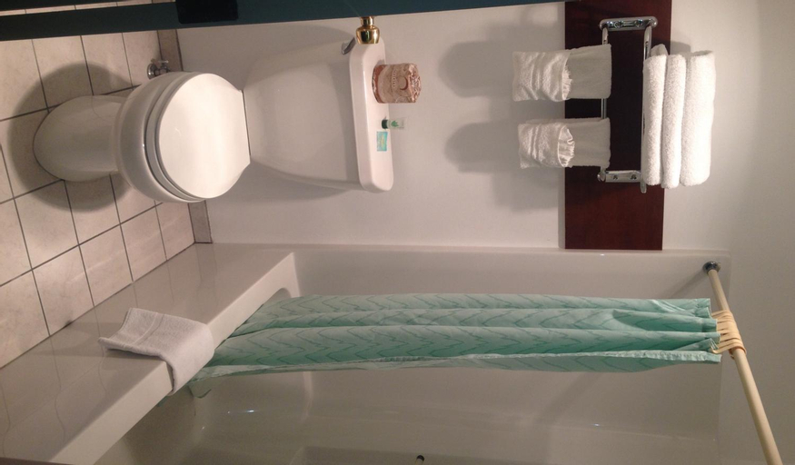 Bathroom 4