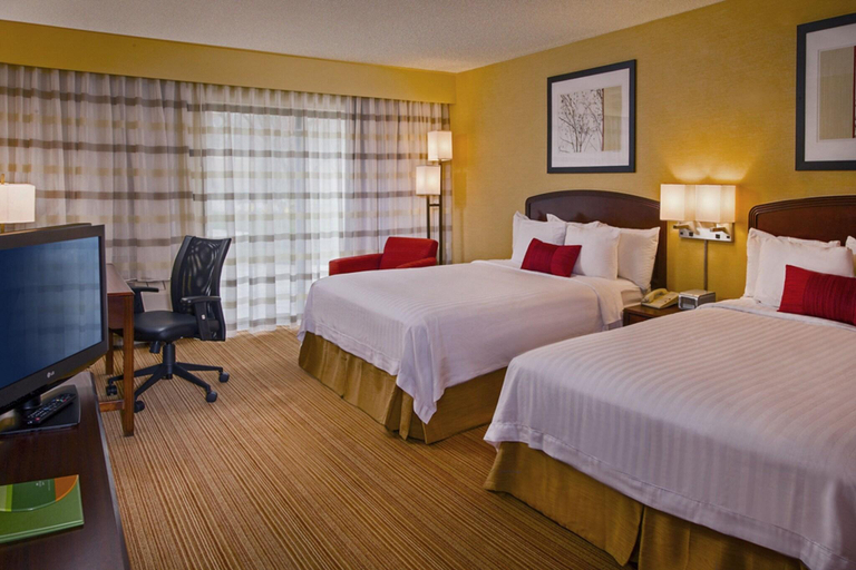 Bedroom 4, Courtyard Richmond Northwest, Henrico