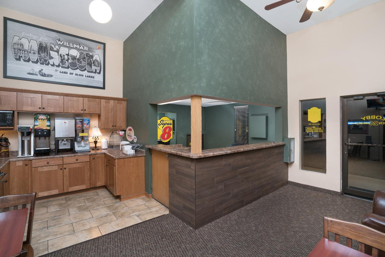 Public Area 3, Super 8 by Wyndham Willmar, Kandiyohi