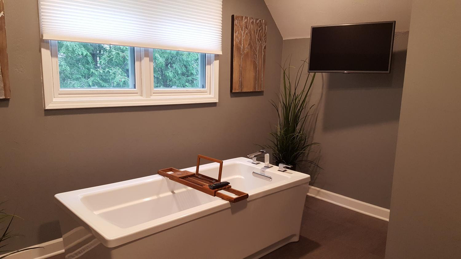 Others 5, Homestead Suites - Fish Creek, Door