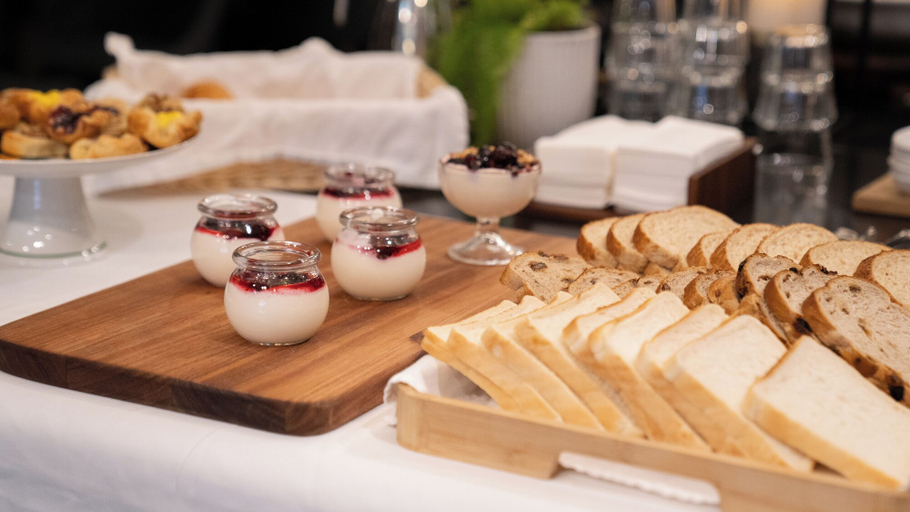 Food & Drinks 5, The Macquarie Hotel, Hobart