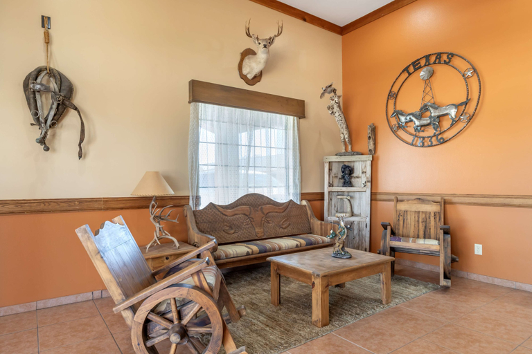 Others 5, Best Western Windwood Inn & Suites, Duval