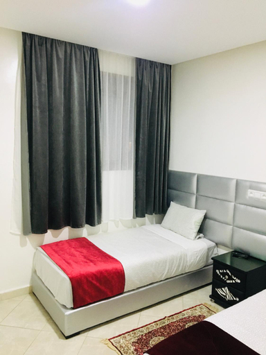 Others 4, Hotel Soukina