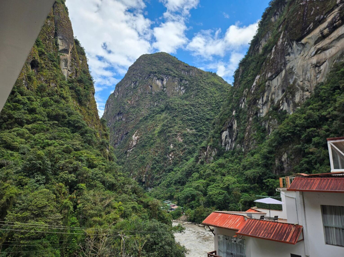 Others 5, Hotel Horizonte, Urubamba