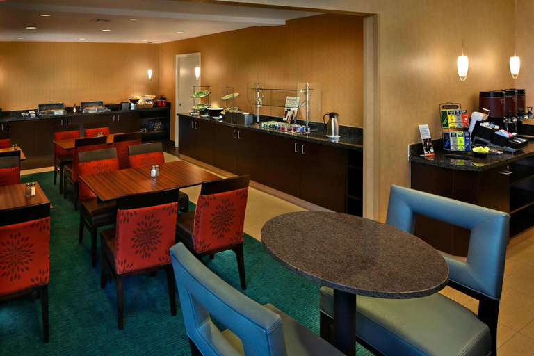 Food & Drinks 5, Residence Inn Marriott Danbury, Fairfield