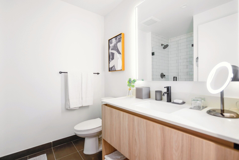 Bathroom 4, Studio With Bay Views In Downtown Miami, Miami-Dade