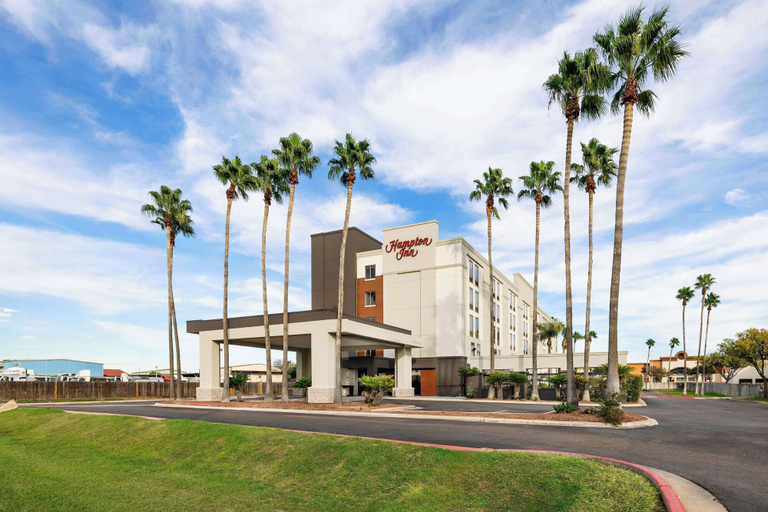 Exterior & Views 2, Hampton Inn Laredo, Webb