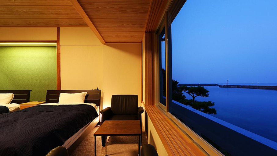 Bedroom 2, Okukinosaki Seaside Hotel, Toyooka