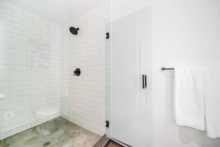 Bathroom 5, Apartment Offering Direct Bay Views, Miami-Dade